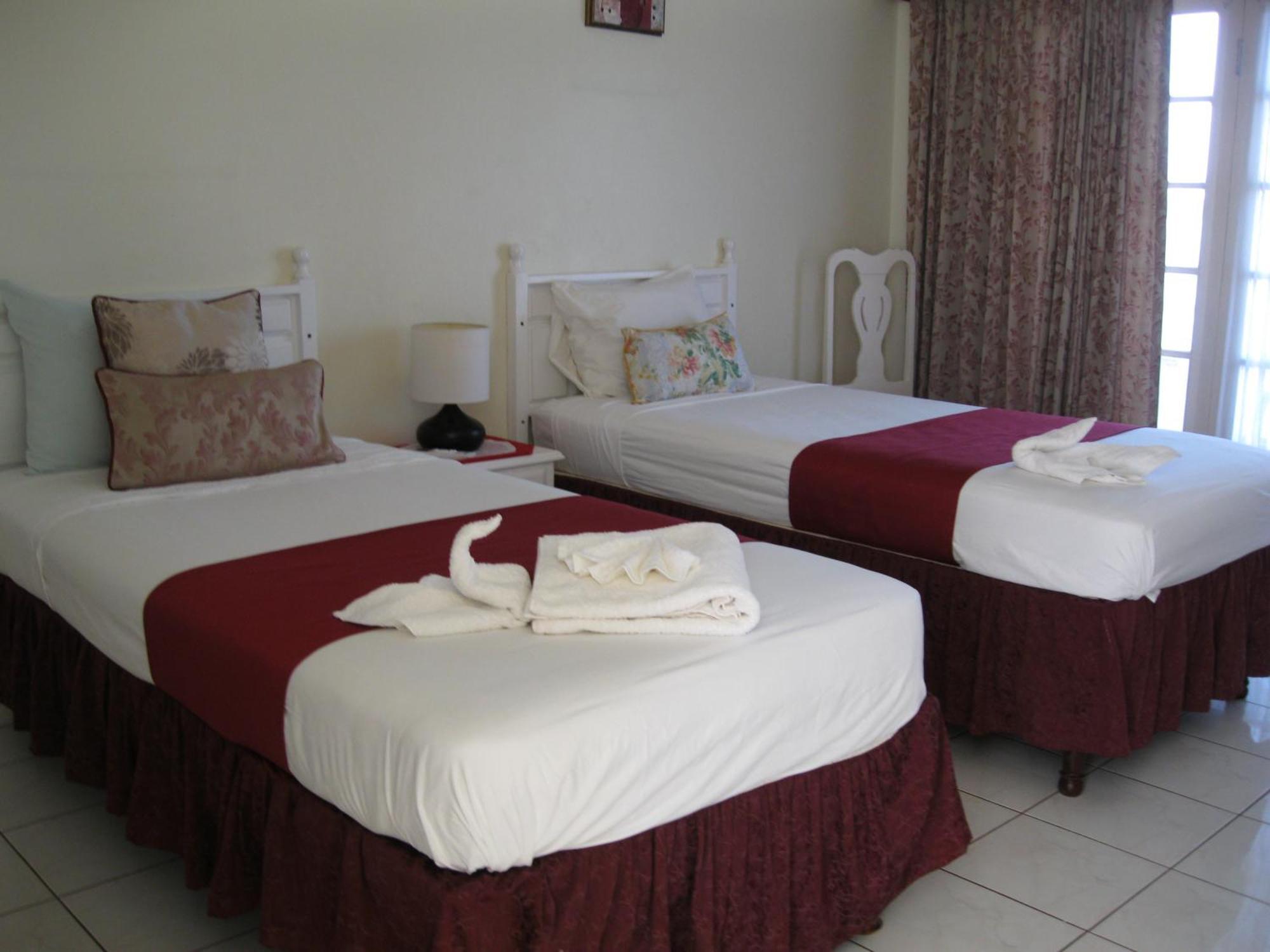 Fisherman'S Inn Hotel Florence Hall 외부 사진
